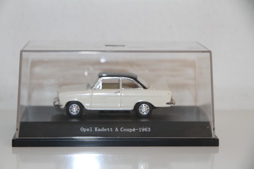 Starline opel kadett - 1:43,